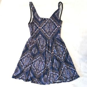Cute open back print dress